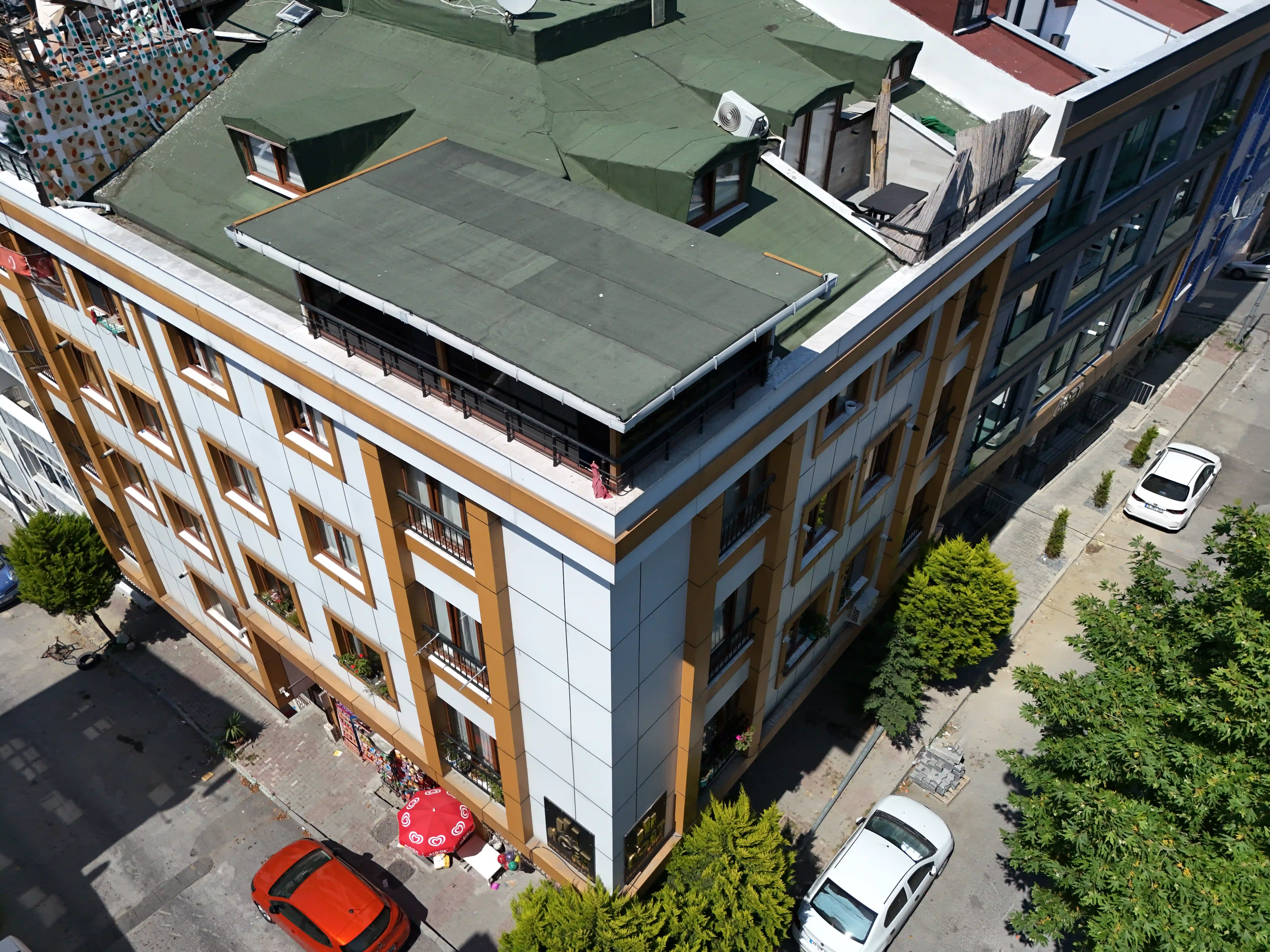 Akgöz APT.in Resmi